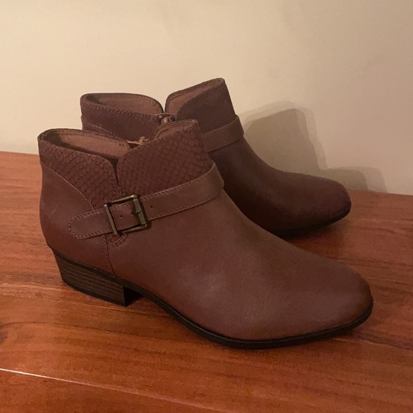 Clarks addiy sharilyn dark tan leather booties - Picture 3 of 11